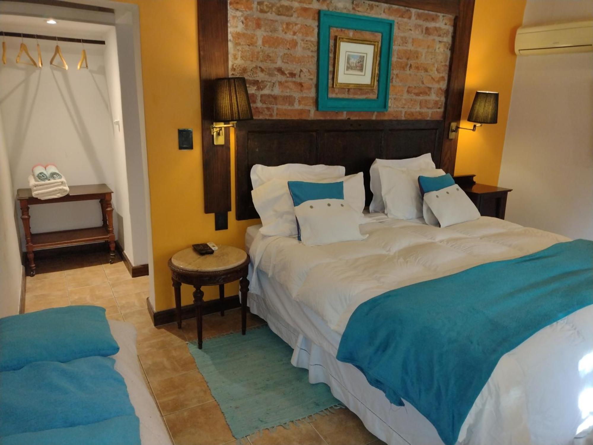 Alonso Chacras Lodge Chacras de Coria Zimmer foto